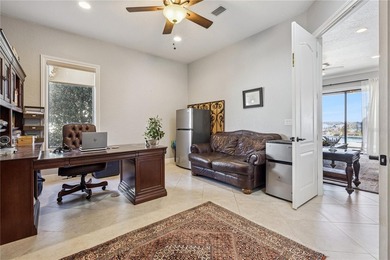 Lakefront Estate with Golf & Waterfront Views | Exclusive Lake - photo 18