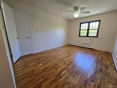 The most desirable Oakland gardens area in bayside, 3-story - photo 18
