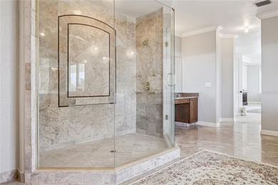 Lakefront Estate with Golf & Waterfront Views | Exclusive Lake - photo 24