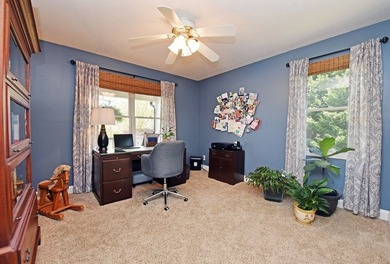 Experience mountain living at its finest with this 4 bedroom, 3 - photo 24