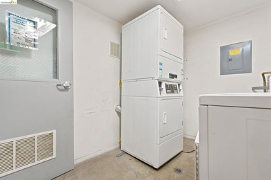 Ground floor loft for commercial use-residential use must be - photo 32
