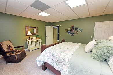 Experience mountain living at its finest with this 4 bedroom, 3 - photo 34