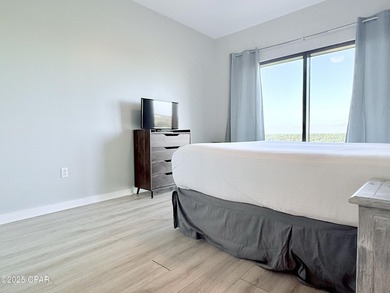 Here's your chance to own a 2 bed, 2 bath lockout condo at - photo 8
