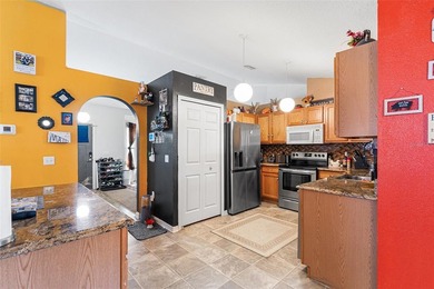 Seller Motivated!! Welcome to Royal Hills, where comfort, space - photo 11
