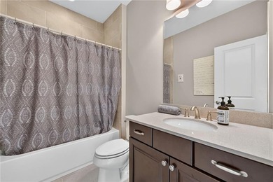 Luxury Townhome Living at Its Finest! Welcome to an exceptional - photo 39