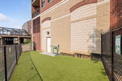 5th Avenue Lofts in the heart of the North Loop, where urban - photo 46