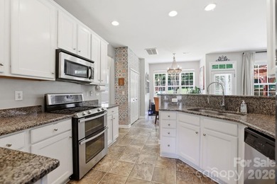 Welcome to this beautifully maintained, move-in ready home - photo 10