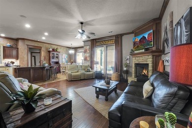 Georgeous home with lots of upgrades.4 bedrooms,3 1/2 Baths