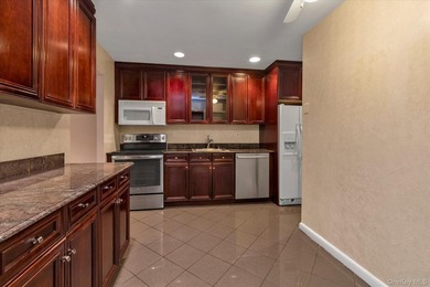 Fabulous opportunity to own a Buttonwood model in the highly - photo 8