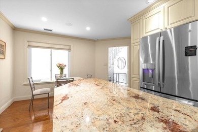 Welcome to this beautifully renovated Ashford model in the - photo 6