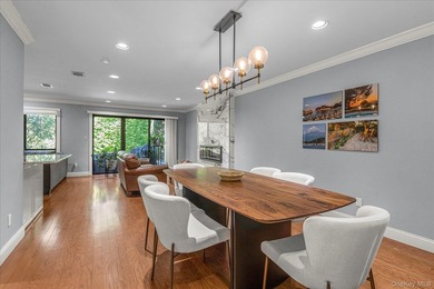 Welcome to this beautifully renovated Ashford model in the - photo 10