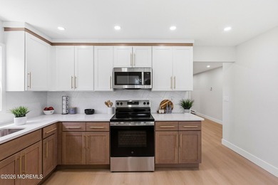 Welcome to the good life in sought-after Leisure Knoll! This - photo 18