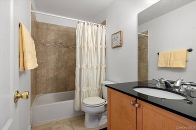 Welcome to this truly move-in ready 3-bedroom 2.5 bath Townhouse - photo 21