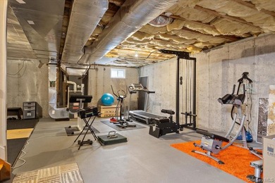 Welcome to this truly move-in ready 3-bedroom 2.5 bath Townhouse - photo 26