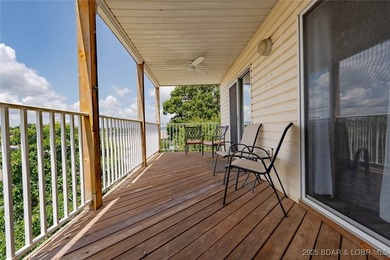 Welcome to this beautifully remodeled, walk-in end unit at The - photo 28
