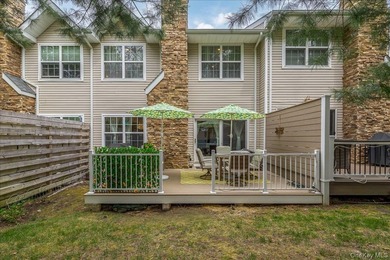Welcome to this truly move-in ready 3-bedroom 2.5 bath Townhouse - photo 28