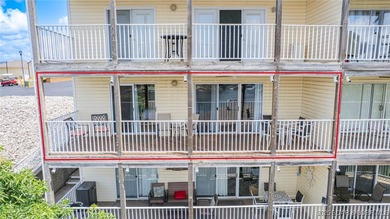 Welcome to this beautifully remodeled, walk-in end unit at The - photo 37