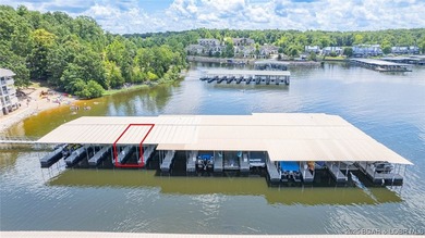 Welcome to this beautifully remodeled, walk-in end unit at The - photo 43