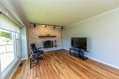 Welcome to 109 Seafarers Ln! OPEN HOUSE Sunday June 14th from - photo 6