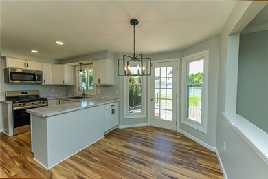 Welcome to 109 Seafarers Ln! OPEN HOUSE Sunday June 14th from - photo 10