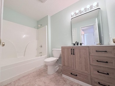 Come & view this prime two bedroom two bathroom home on the 9th - photo 17
