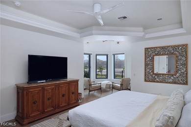 Fully renovated lakefront estate in the prestigious gated - photo 21