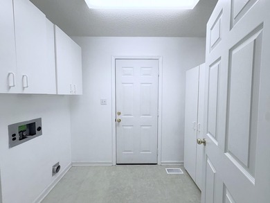 Come & view this prime two bedroom two bathroom home on the 9th - photo 21