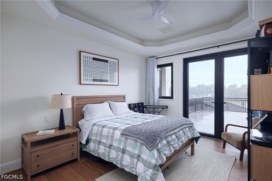 Fully renovated lakefront estate in the prestigious gated - photo 32