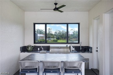 Fully renovated lakefront estate in the prestigious gated - photo 38