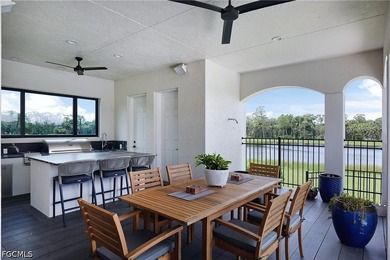 Fully renovated lakefront estate in the prestigious gated - photo 39