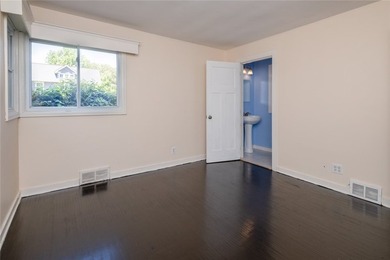Welcome home to this beautifully maintained 3-bedroom, 1.5-bath - photo 9
