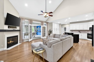 Welcome to an exceptional Lake Hartwell retreat, where refined - photo 7