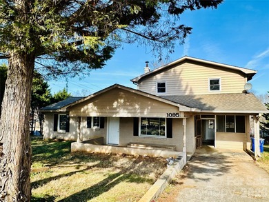 Lake Rhodhiss Home For Sale in Granite Falls North Carolina