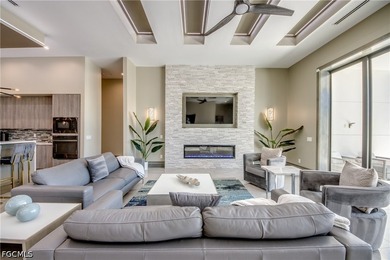 This stunning contemporary waterfront residence in Cape Coral - photo 13