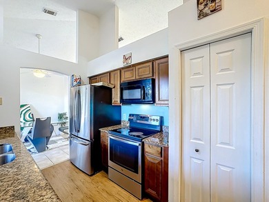 Don't miss this incredible opportunity! This home sits on a high - photo 13