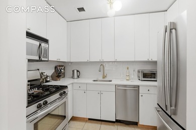 NEW TO THE MARKET. *First Showings By Appointment on Saturday - photo 3
