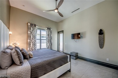 This stunning contemporary waterfront residence in Cape Coral - photo 31