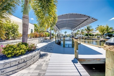 This stunning contemporary waterfront residence in Cape Coral - photo 49