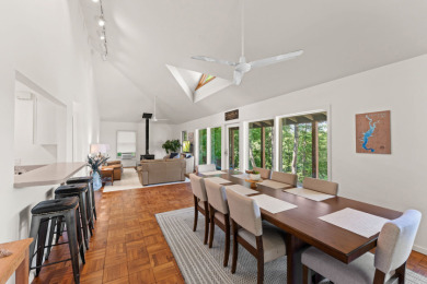Charming Lakefront Cottage - photo 8