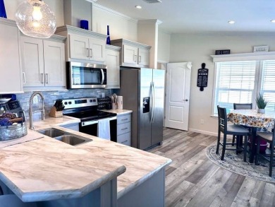 Manatee River Home For Sale in Ellenton Florida