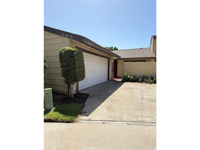 Beautiful Home in the perfect location. This home sits in a - photo 2