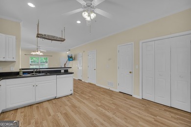 Move-in ready and perfectly located! This well-maintained - photo 11