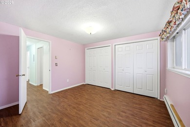 Historic Milwaukie Condo property sit on the Willamette River - photo 15