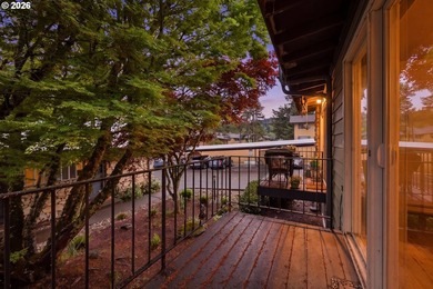 Historic Milwaukie Condo property sit on the Willamette River - photo 20