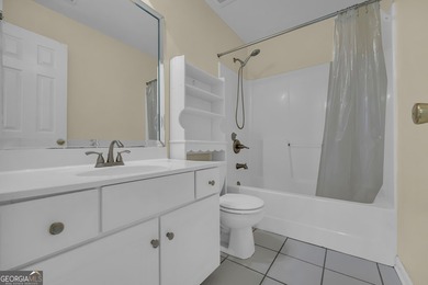Move-in ready and perfectly located! This well-maintained - photo 21