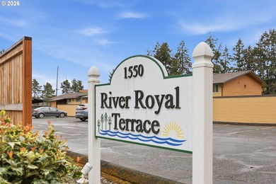 Historic Milwaukie Condo property sit on the Willamette River - photo 21