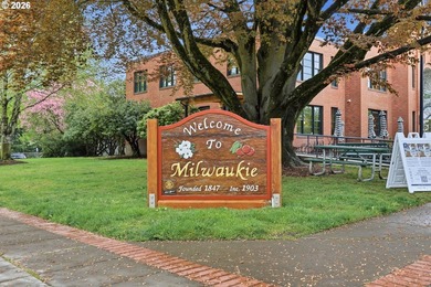 Historic Milwaukie Condo property sit on the Willamette River - photo 24