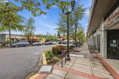 Historic Milwaukie Condo property sit on the Willamette River - photo 26