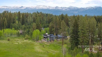 Wake up to a view that will never change. Bordering a protected - photo 27