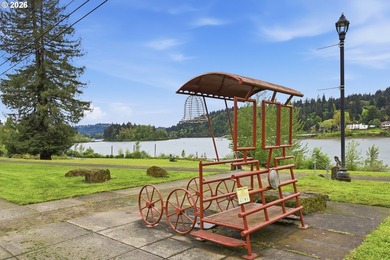 Historic Milwaukie Condo property sit on the Willamette River - photo 28